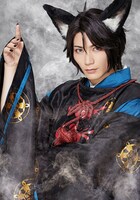 縣豪紀扮する始（黒天狐）。