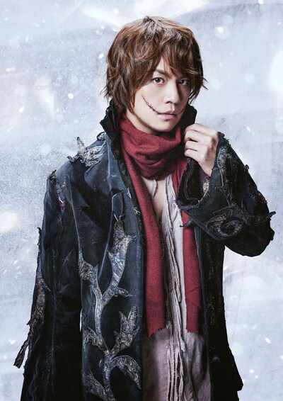 浦井健治扮するグウィンプレン。