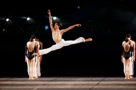 「横浜ベイサイドバレエ」より。(c)Hidemi Seto