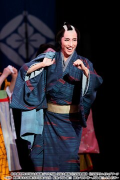 早霧せいなが「幕末太陽傳」の佐平次語る、咲妃みゆ・望海風斗との 