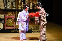 KAAT神奈川芸術劇場プロデュース「近松心中物語」ゲネプロより。