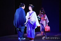 KAAT神奈川芸術劇場プロデュース「近松心中物語」ゲネプロより。