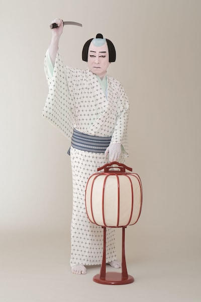 中村梅玉扮する福岡貢。（提供：国立劇場）