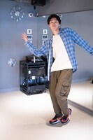 シャツと動きやすさを兼ね備えたカーゴパンツ。