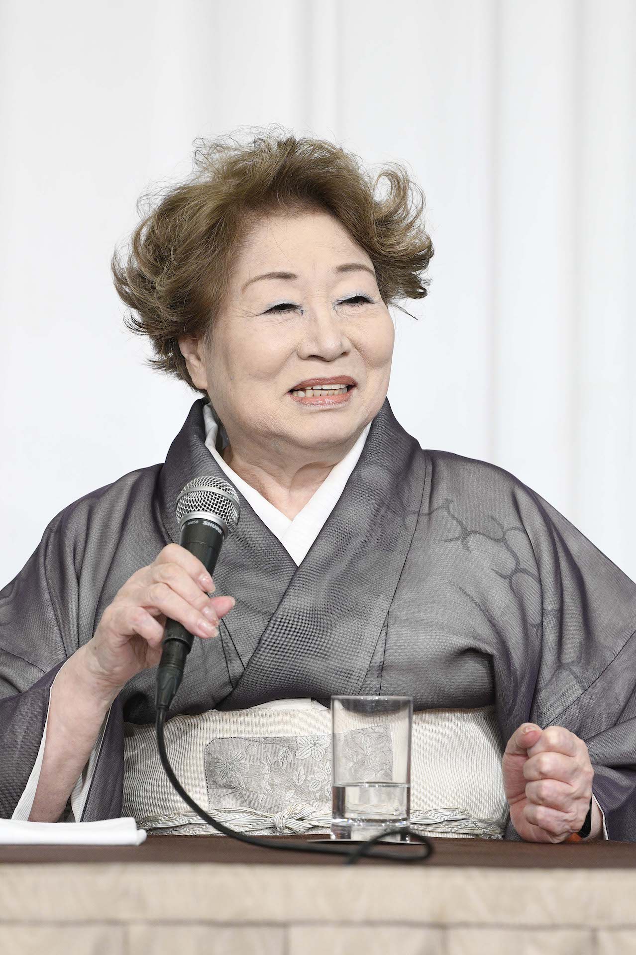 水谷八重子