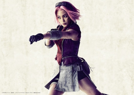 伊藤優衣扮する春野サクラ。