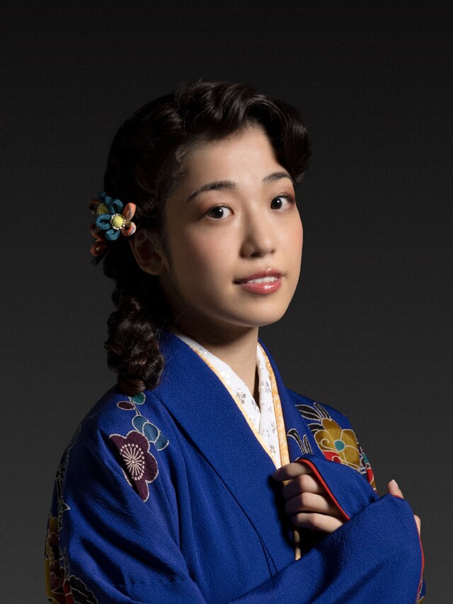 富田麻帆扮する徳川暁子。