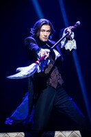 アナタを幸せにする世界の伝説シリーズ・2 アナ伝vol.2「霧の中のノスフェラトゥ～ドラキュラ伝説」より。（撮影：圓岡淳）