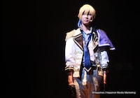 山田ジェームス武扮する猫屋敷良夜。