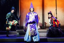 2021年劇団☆新感線 41周年興行 秋公演 いのうえ歌舞伎「狐晴明九尾狩」より。（撮影：田中亜紀）