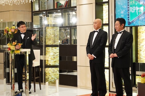 左から山里亮太（南海キャンディーズ）、錦鯉。(c)読売テレビ