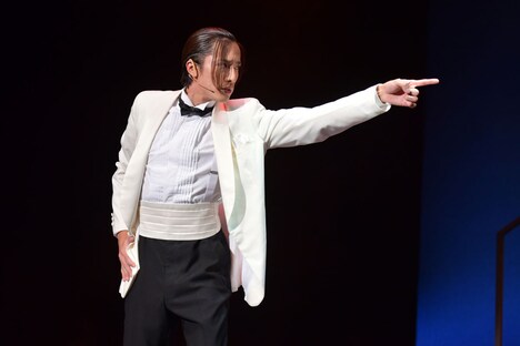 音楽劇「海の上のピアニスト」より。（撮影：山副圭吾）