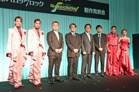 宝塚歌劇花組「忠臣蔵ファンタジー『元禄バロックロック』」「レビュー・アニバーサリー『The Fascination（ザ ファシネイション）!』 -花組誕生100周年 そして未来へ-」制作発表会より。