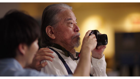 日英国際共同制作「The Home オンライン版」より。