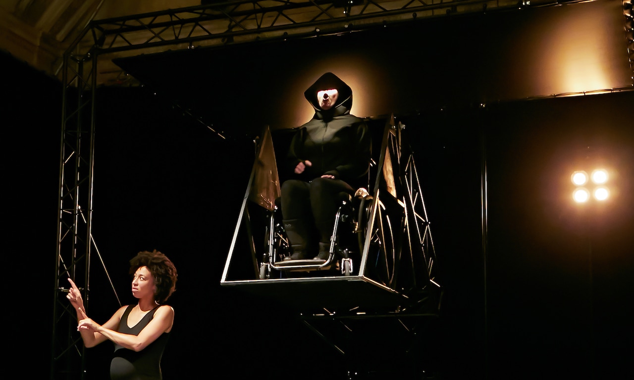 ベケットの不条理劇「Not I」に挑む俳優を追う、映像作品「Me, My Mouth and I」