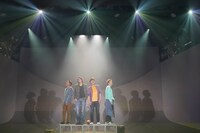 BROADWAY MUSICAL「GLORY DAYS グローリー・デイズ」WESTチームより。（撮影：源賀津己）