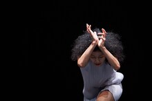 「エリア50代」より、安藤洋子。（撮影：鈴木穣蔵）