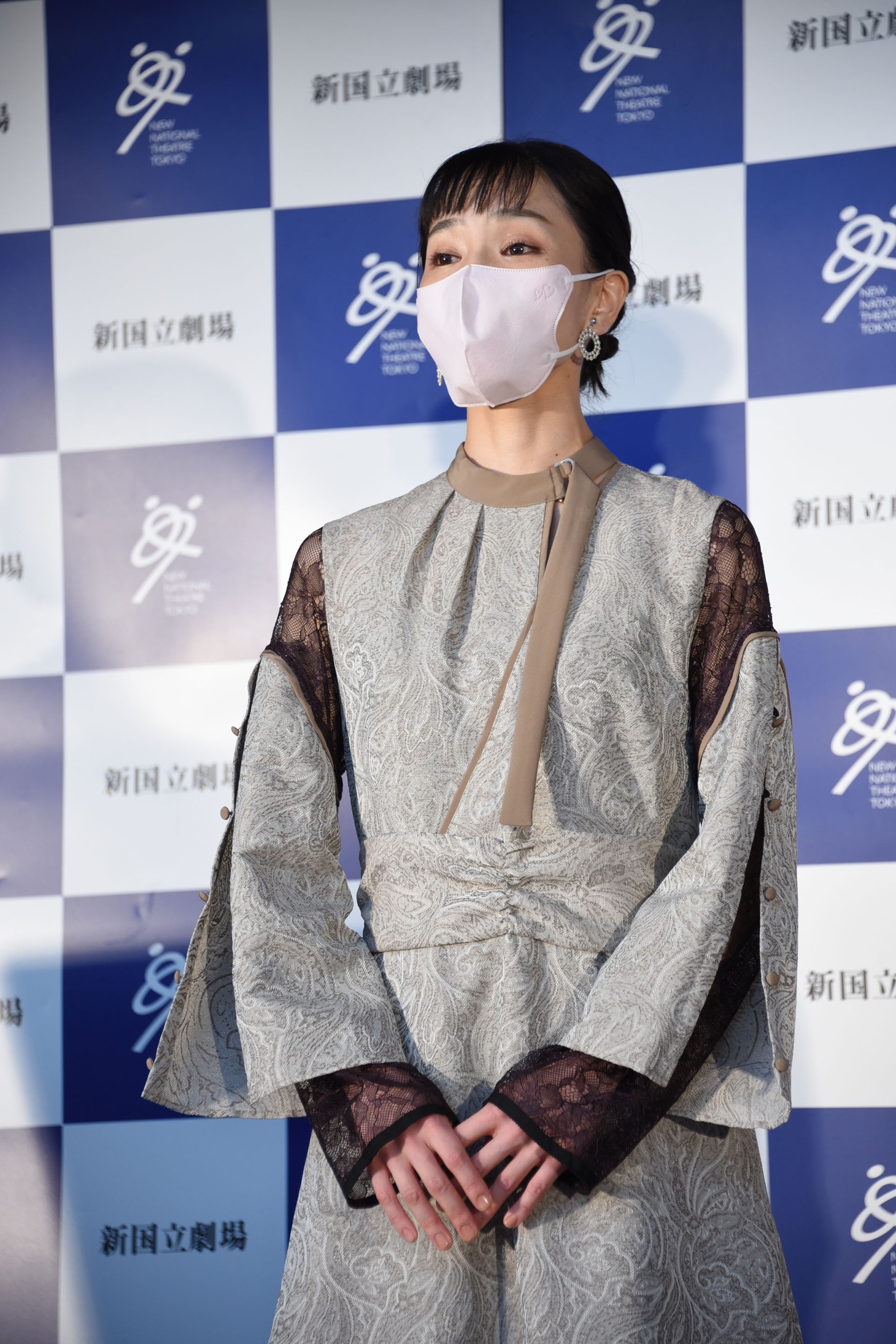 小野絢子