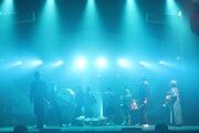 劇団鹿殺し 活動20周年記念公演「キルミーアゲイン'21」より。(撮影:和田咲子)