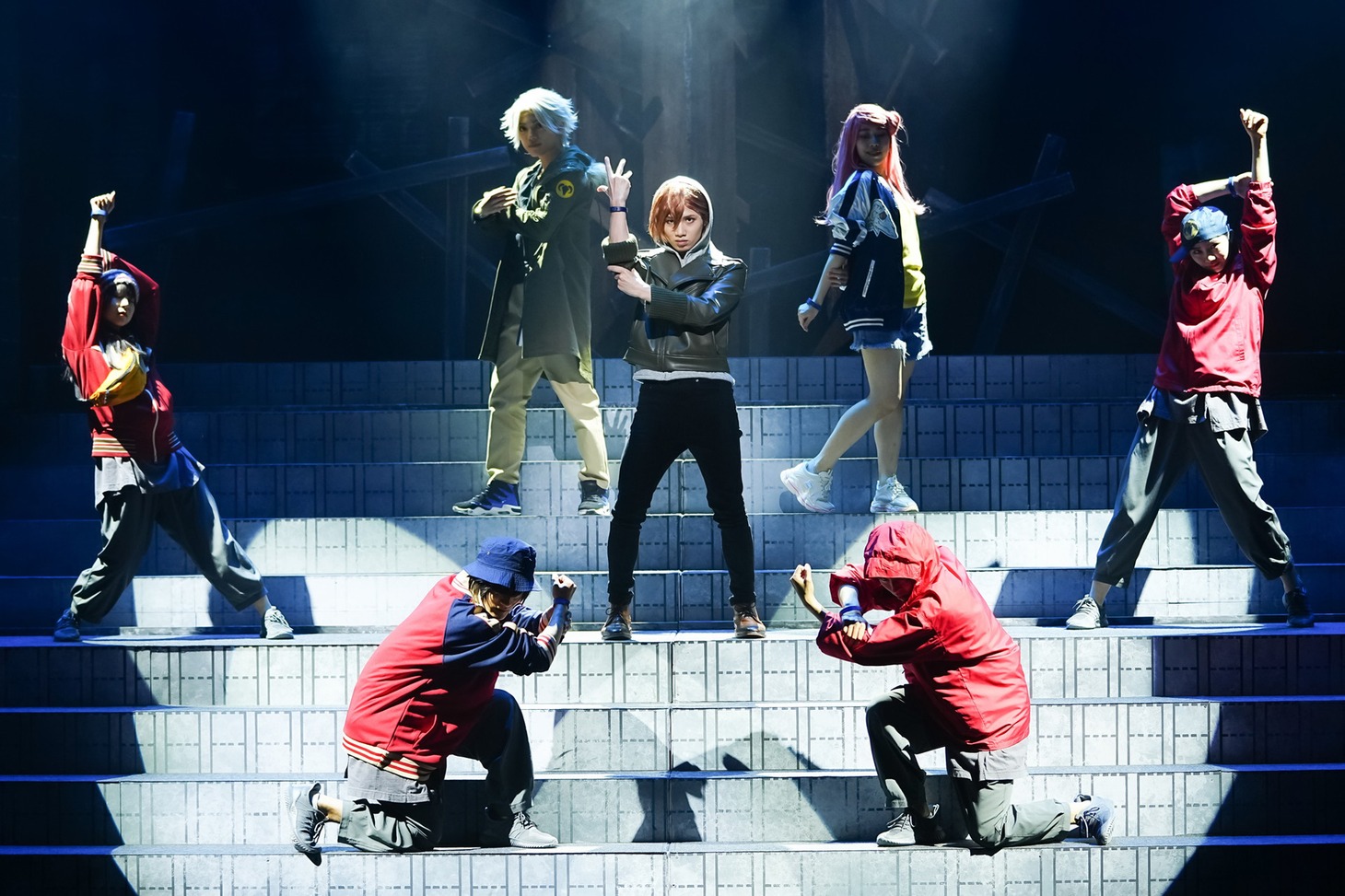 舞台「文豪ストレイドッグス 太宰、中也、十五歳」より。（撮影：田中亜紀）