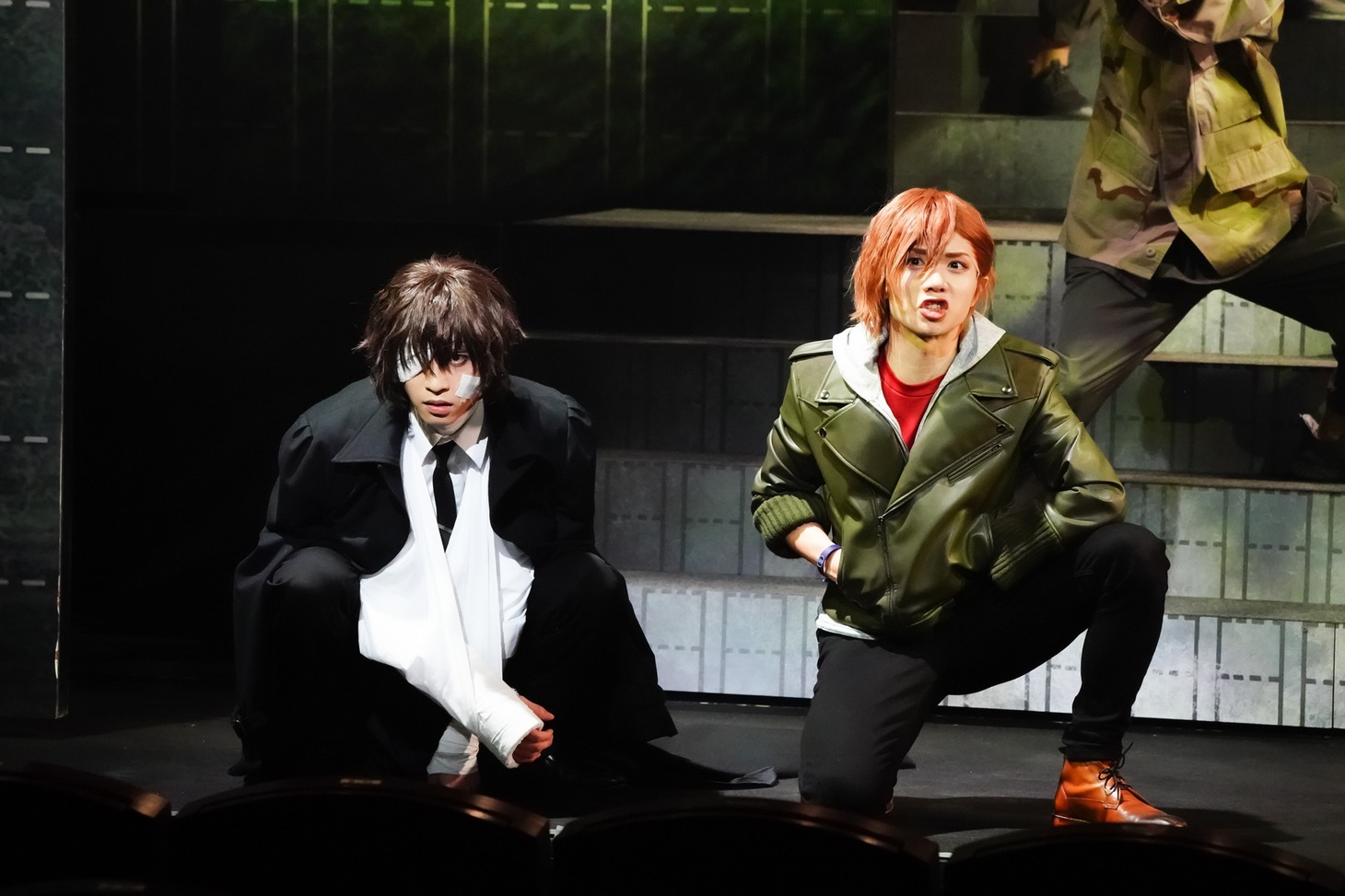 舞台「文豪ストレイドッグス 太宰、中也、十五歳」より。（撮影：田中亜紀）