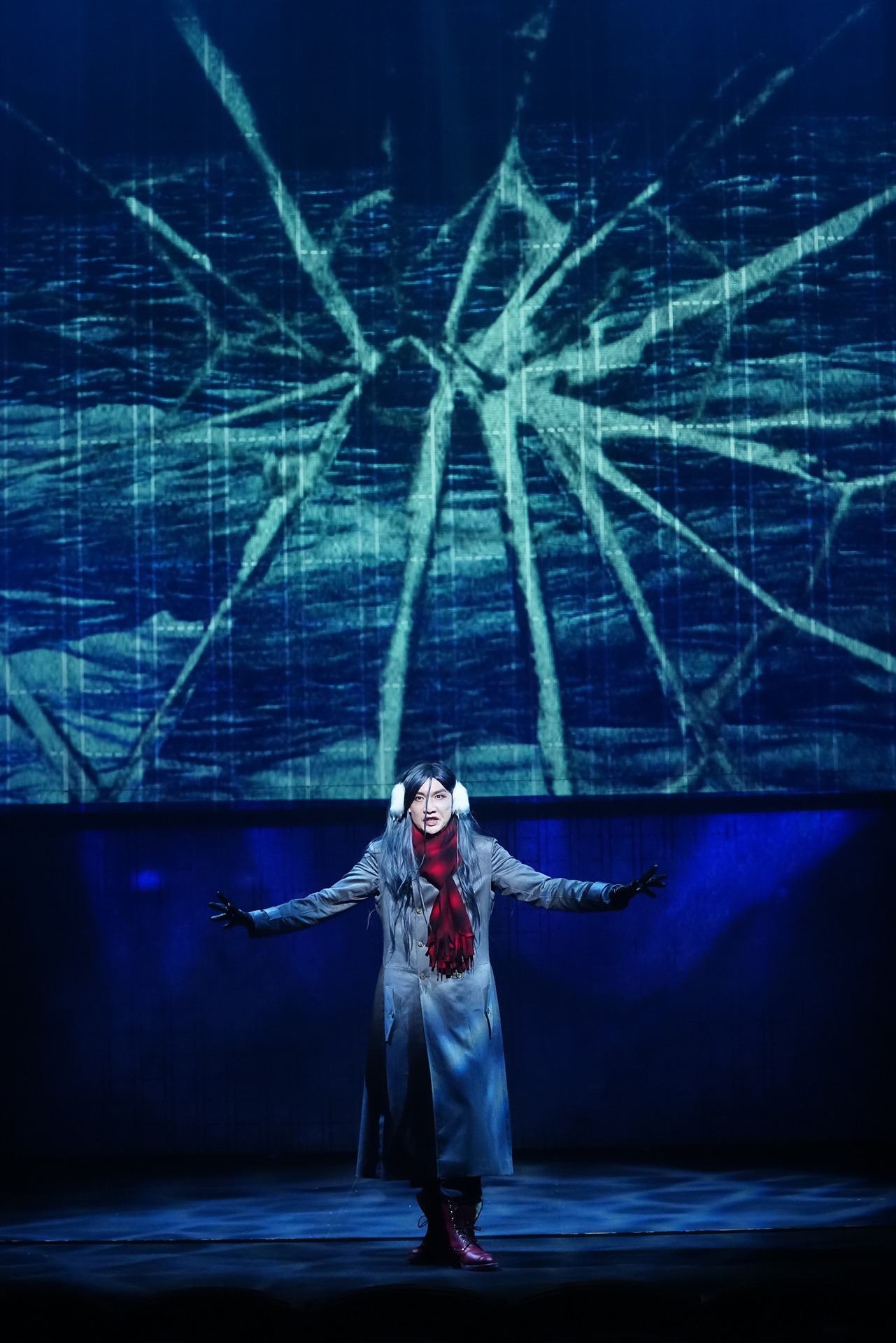 舞台「文豪ストレイドッグス 太宰、中也、十五歳」より。（撮影：田中亜紀）