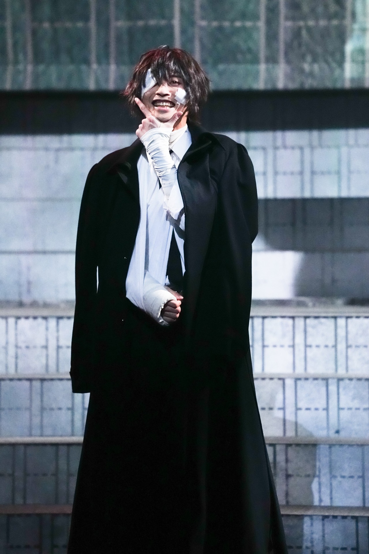 舞台「文豪ストレイドッグス 太宰、中也、十五歳」より。（撮影：田中亜紀）