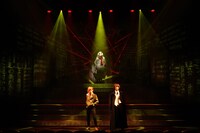 舞台「文豪ストレイドッグス 太宰、中也、十五歳」より。（撮影：田中亜紀）