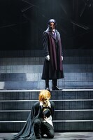 舞台「文豪ストレイドッグス 太宰、中也、十五歳」より。（撮影：田中亜紀）