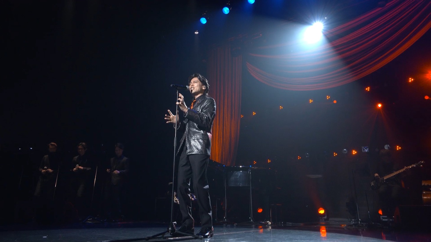 「中川晃教 20th ANNIVERSARY CONCERT ＠シアタークリエ」より。