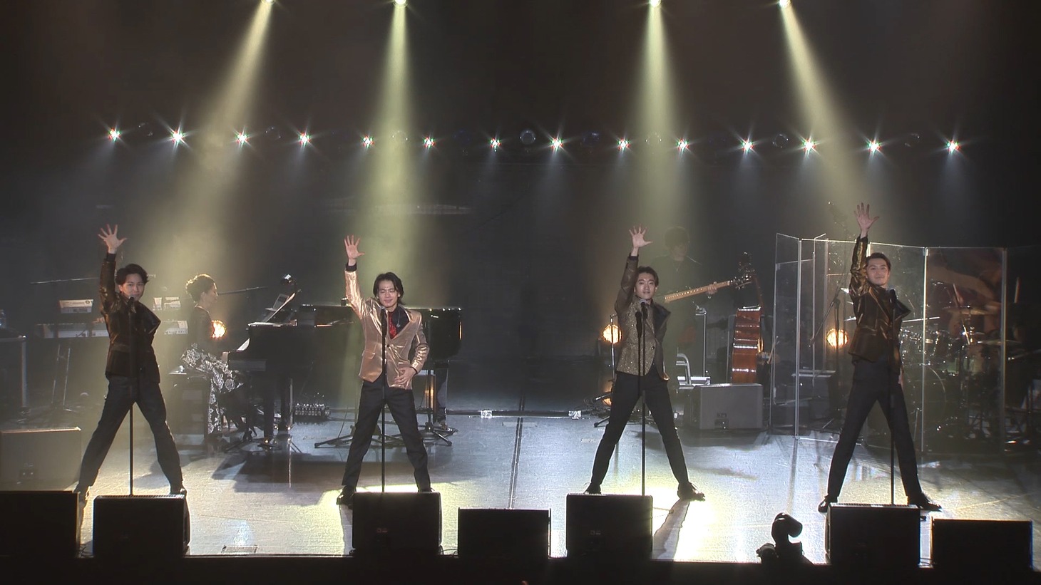 「中川晃教 20th ANNIVERSARY CONCERT ＠シアタークリエ」より。