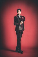 三浦翔平のビジュアル。