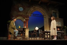 兵庫県立ピッコロ劇団 第71回公演「いらないものだけ手に入る」より。（撮影：堀川高志 / kutowans studio）