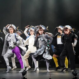 おどるシェイクスピア「FESTE~十二夜~」開幕、スズキ拓朗「楽しむために劇場に」