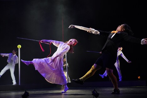 おどるシェイクスピア「FESTE～十二夜～」より。(c)HARU