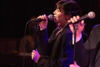 コントと音楽vol.3「くたばるものかよ」より。（Photo by Tsuneo Koga）