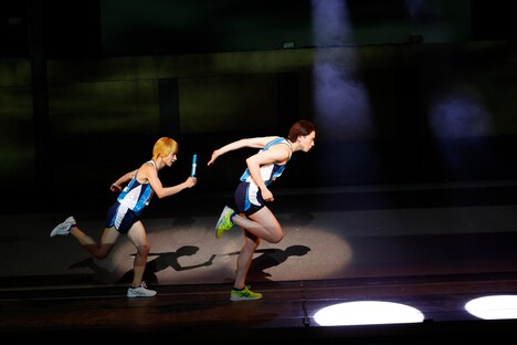 舞台「一瞬の風になれ」より。