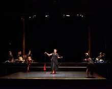 きたまり / KIKIKIKIKIKI「老花夜想（ノクターン）」より。（撮影：阿部章仁）