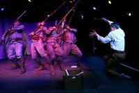 劇団印象-indian elephant- 第27回公演「藤田嗣治～白い暗闇～」より。（撮影：菅原康太）