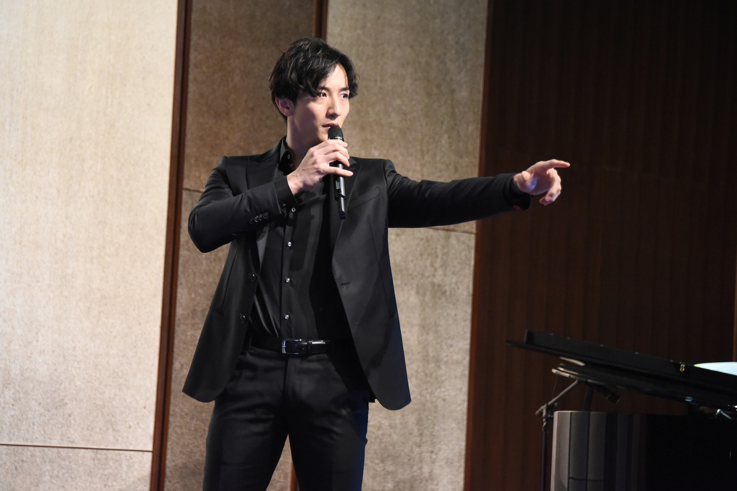 「お前はもう、死んでいる」と、ケンシロウの決めゼリフを口にする大貫勇輔。