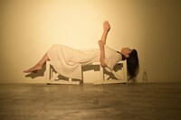 うさぎの喘ギ 第1回ビルドアップ公演「いみいみ」葭本未織の出演回より。