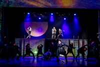 天才劇団バカバッカ vol.22「ヴァンダフルワールド」より。（撮影：圓岡淳）