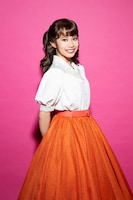 ミュージカル「GREASE」より、屋比久扮するサンディのビジュアル。（写真提供：東宝演劇部）