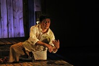 劇団こふく劇場 第16回公演「ロマンス」より。（撮影：税田輝彦）