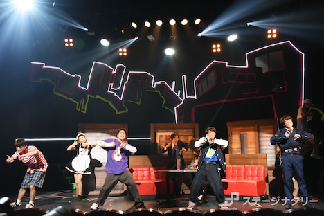 ニッポン放送プロデュース公演「BORN 2 DIE」フォトコールより。