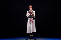 天津 向プロデュース「声優×芸人 朗読劇『WARAI-GOE』」より。