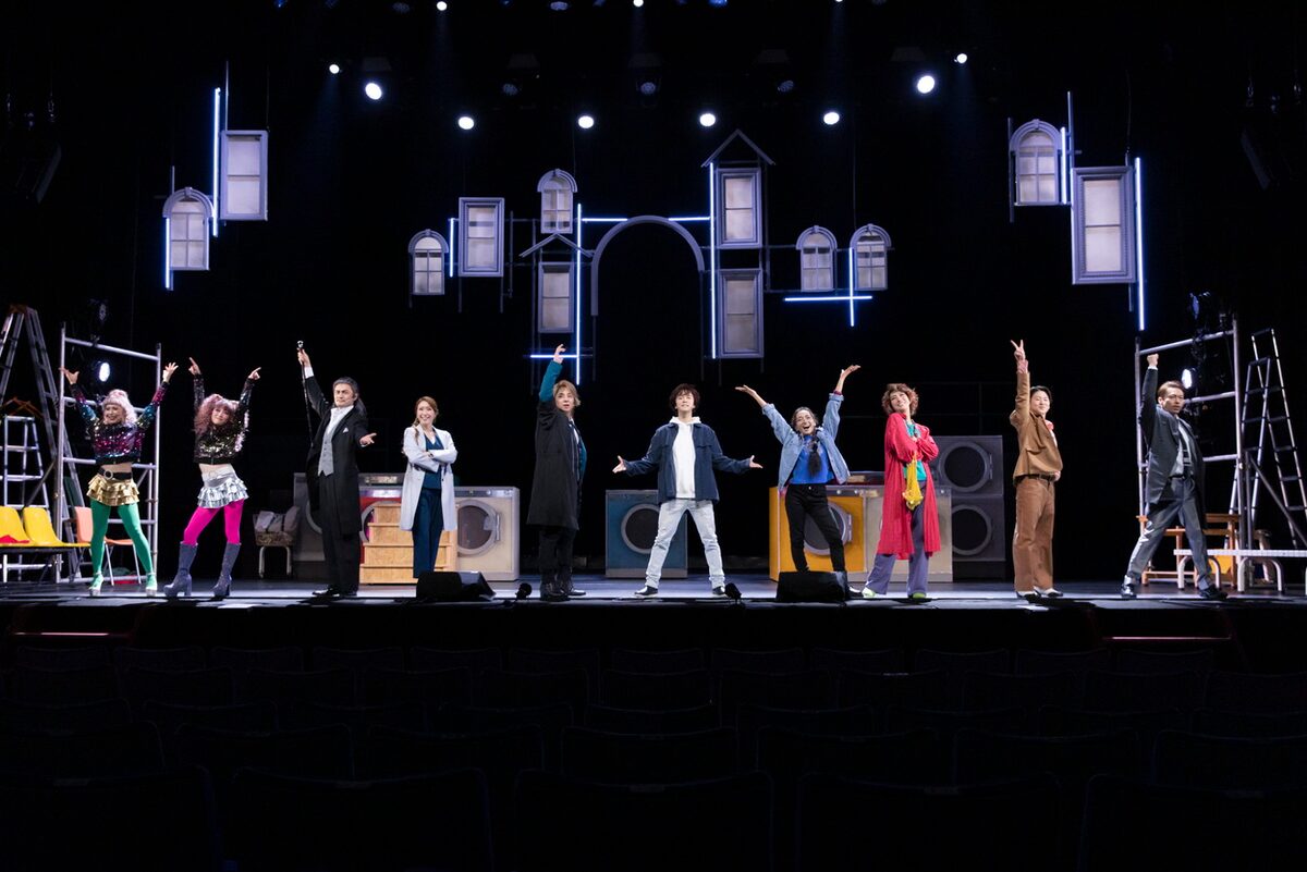 林翔太 松岡充ら出演 現代版のシンデレラストーリー ソーホー シンダーズ 開幕 公演レポート ステージナタリー
