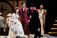 COCOON PRODUCTION 2021＋大人計画「パ・ラパパンパン」より。（撮影：細野晋司）