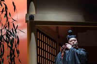 京都劇場プロデュース THE ROB CARLTON KYOTO「藤原HINOMOTO-The Squad Announcement-」より。（撮影：今西徹）