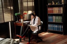 映画「文豪ストレイドッグス BEAST」より、広川碧扮する与謝野晶子。